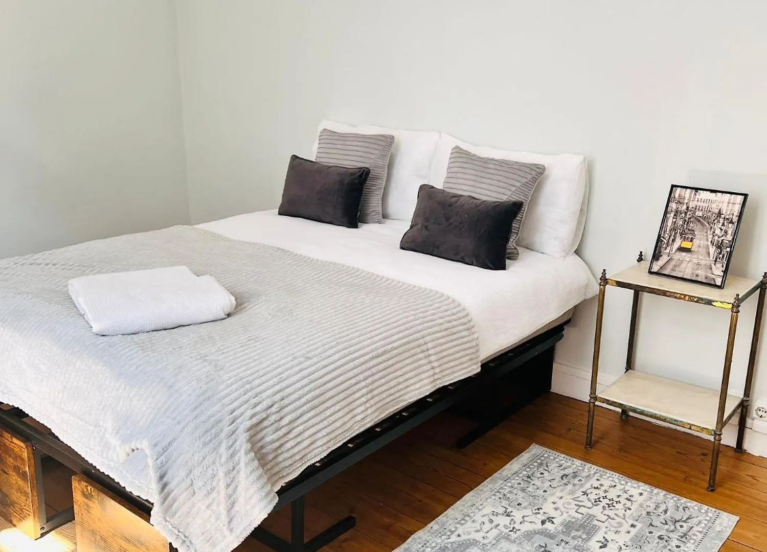 Apartment Best Location To Visit Sintra, Next To Station, Perfect For Tourists Portugal