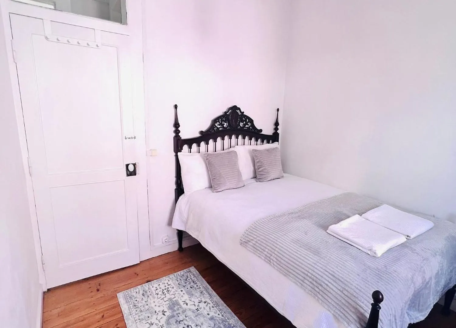 Best Location To Visit Sintra, Next To Station, Perfect For Tourists Sintra