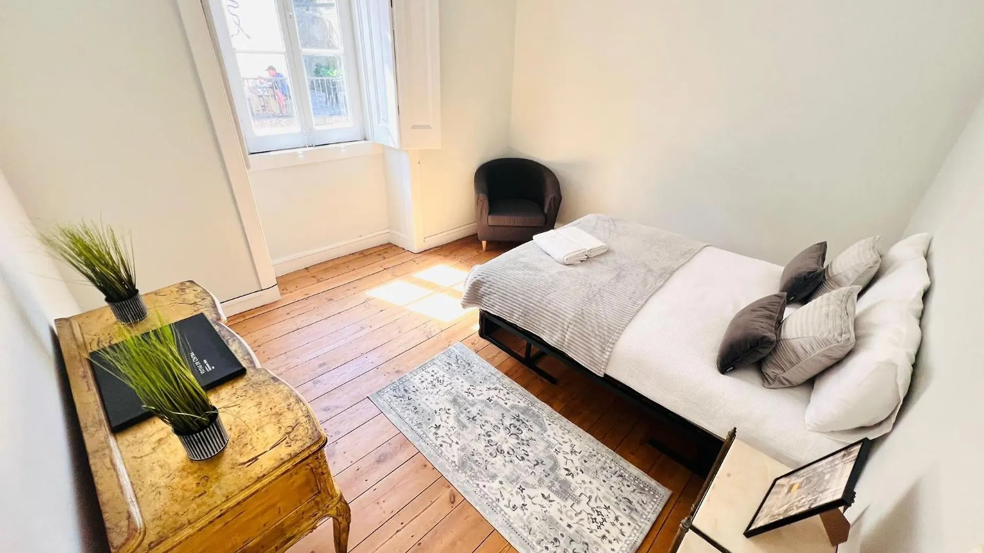 Apartment Best Location To Visit Sintra, Next To Station, Perfect For Tourists Portugal