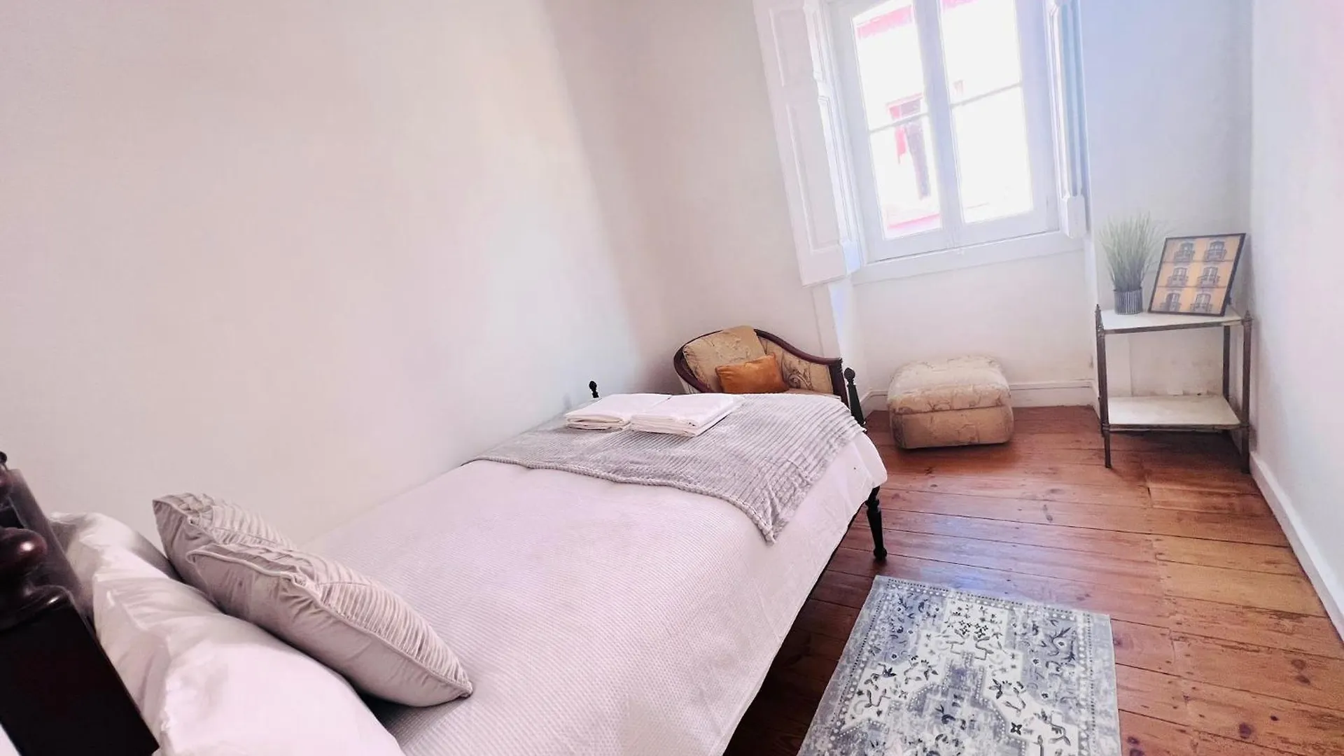 Best Location To Visit Sintra, Next To Station, Perfect For Tourists Apartment